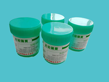 0307錫膏的原料品質(zhì)得到嚴(yán)格把關(guān)，從而使得最終產(chǎn)品的品質(zhì)更優(yōu)。優(yōu)質(zhì)錫膏能夠提供以下好處